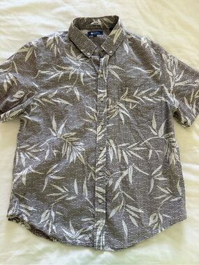 Reyn Spooner men’s short sleeve button down medium tailored leaf print